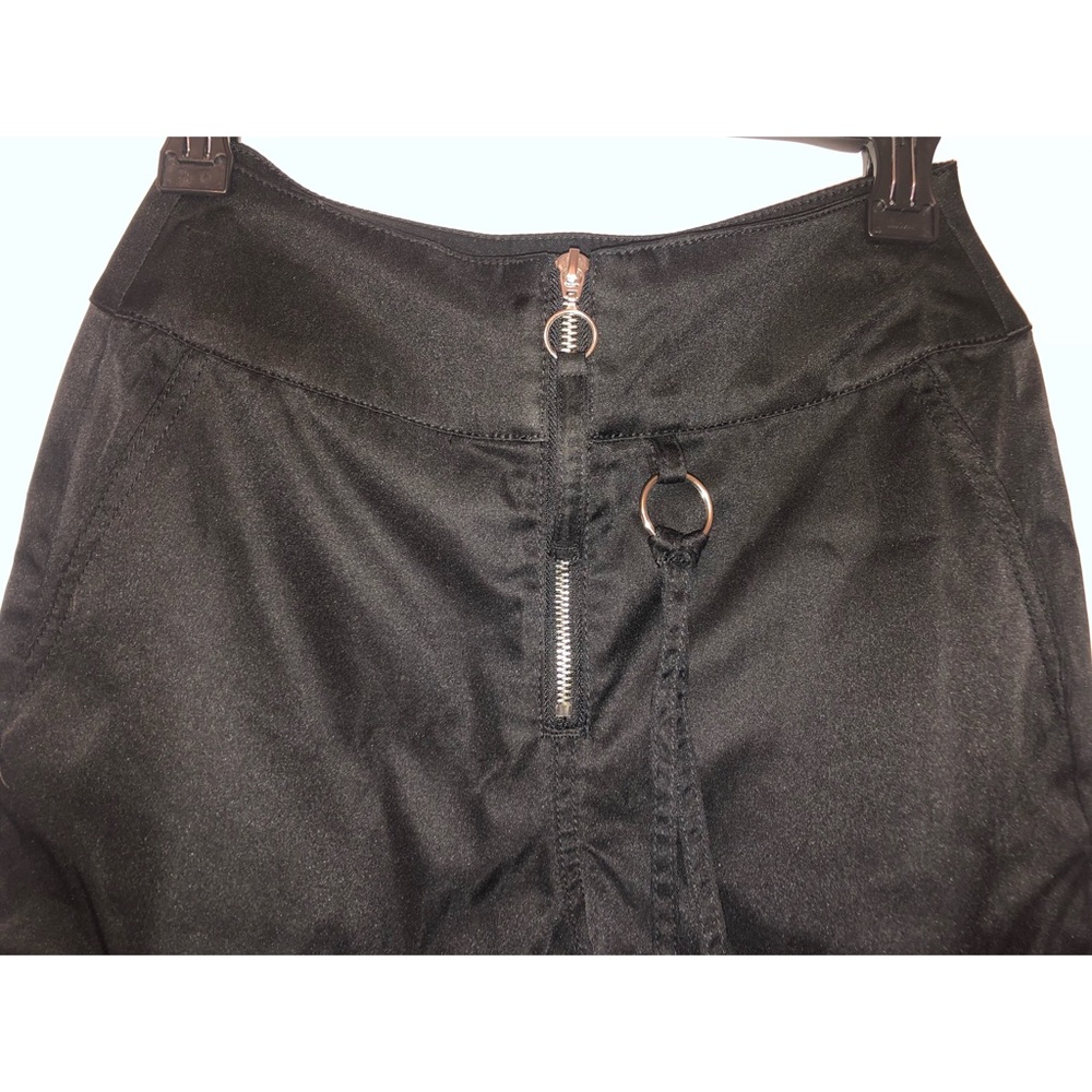 BLACK JOGGER WITH RING DETAILS - Picture 2 of 3